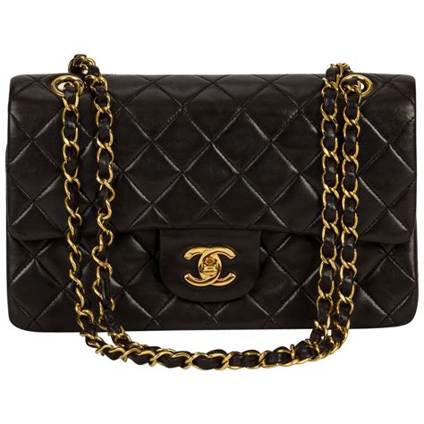 chanel flap bag texture